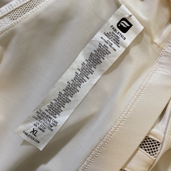 FABLETICS Women’s Mesh Pullover Medium Impact Sport Bra Activewear Top Sz XL - Picture 10 of 10